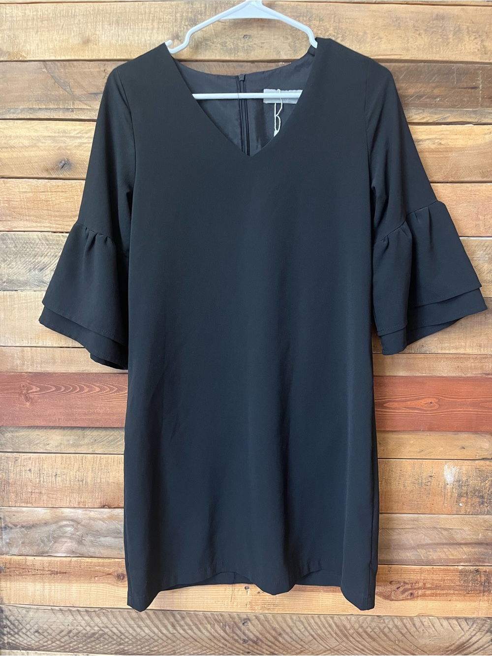 Belongsci Black V-Neck Ruffle Sleeve Dress